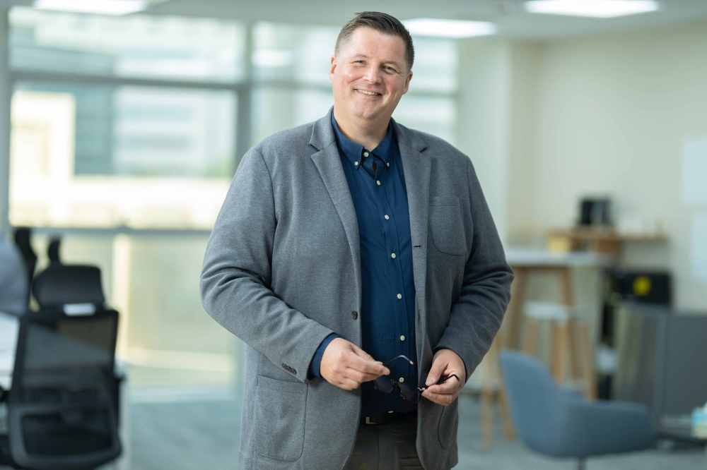 UAE Business Leaders Give AI Green Light for High-Stakes Business Decisions including Salaries, Health and Safety, and&nbsp;Hiring