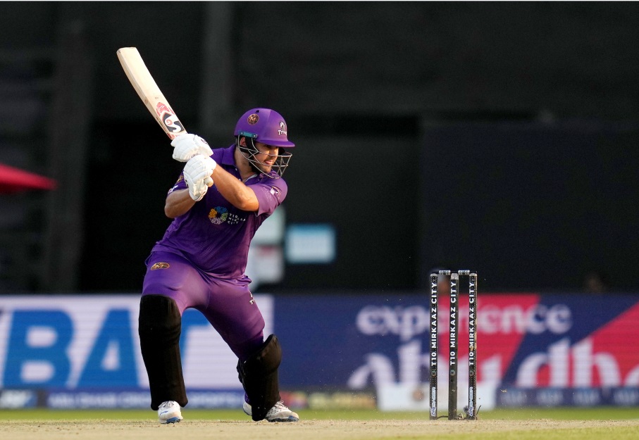 Rossouw and Moeen Ali fireworks guide Ajman Titans to seven-wicket victory over Royal&nbsp;Champs